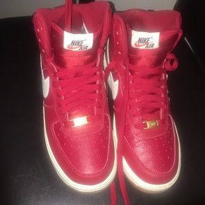 High-top Nike Airforce (GS)